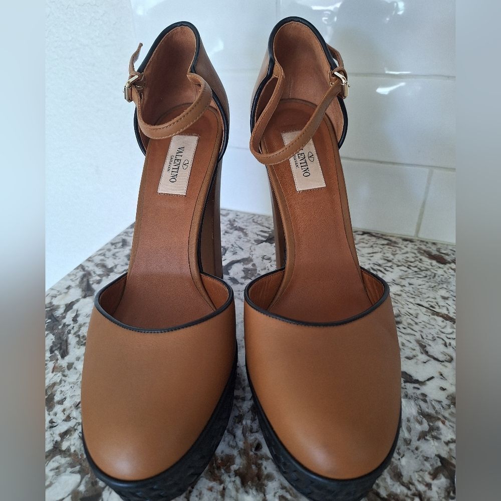 Valentino Garavani Brown Leather Heel Platform Flats Sandals Size 39.5
